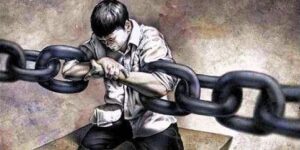 ilustración de hombre sujetando con cada brazo cadenas