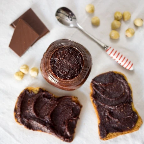 nutella-vegana-con-algarroba